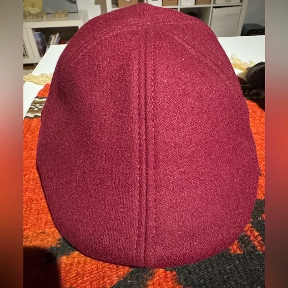 Like New Boston Scally Cap - Picture 2 of 5